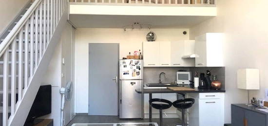 Appartement  à louer, 2 pièces, 1 chambre, 40 m²