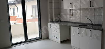 ÖMERCİKLER MAHALLESİNDE 1+1 SIFIR DAİRE