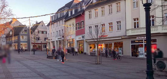 Geschmackvolle, gepflegte 2-Raum-Wohnung mit Balkon und EBK in Ratingen