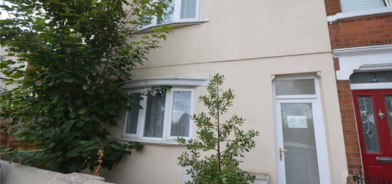 2 bed flat to rent