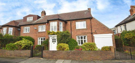 4 bedroom semi-detached house for sale