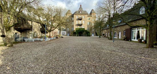 MANNELLA *Wohnen im stilvollen und historischen Schloss Allner* moderne Wohnung sucht neue Mieter