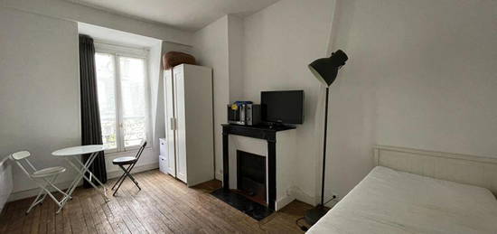 Appartement Paris 1 pièce(s) 16.34 m2