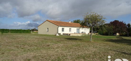 Maison de plain-pied  à vendre, 4 pièces, 3 chambres, 135 m²