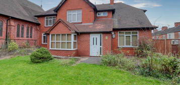 1 bedroom detached house