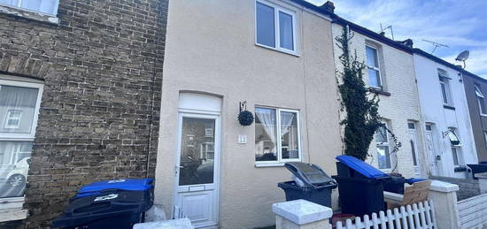 Terraced house to rent in Byron Avenue, Margate CT9