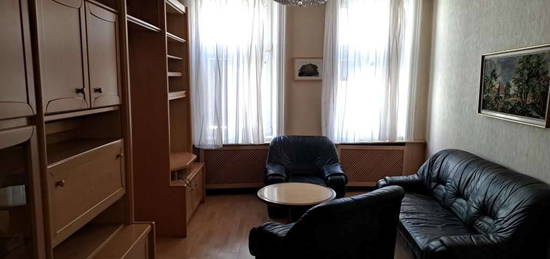 möblierte kleine 3 Zimmer Altbaumiete nähe Alserbachstraße