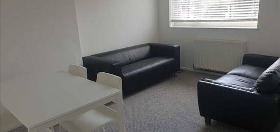 Shared accommodation to rent in Tenterden Drive, Canterbury CT2