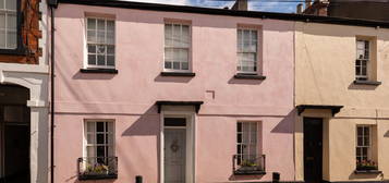 3 bed terraced house for sale