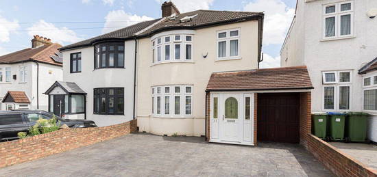 4 bed semi-detached house for sale