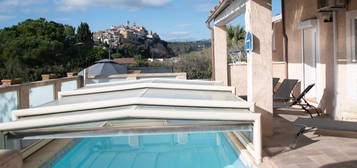 Maison biot piscine 110m2 courte durée