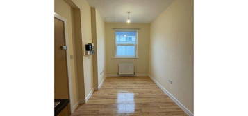 Room to rent in Liverpool Road, Stoke-On-Trent ST4