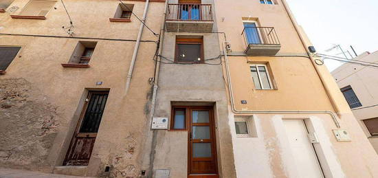 Casa en calle Mossèn Jacint Verdaguer en Borges del Camp, Les