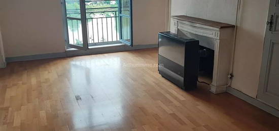 Location appartement 2 pièces 67 m²