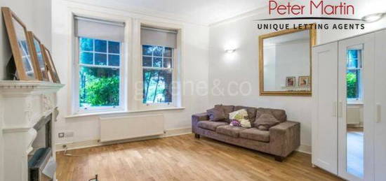 Flat to rent in Kings Gardens, West Hampstead NW6