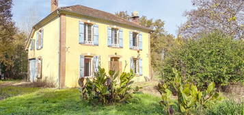 Maison  à vendre, 6 pièces, 5 chambres, 178 m²