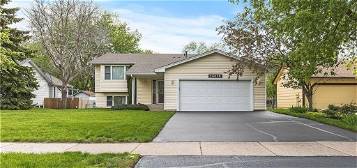14658 Hayes Rd, Apple Valley, MN 55124
