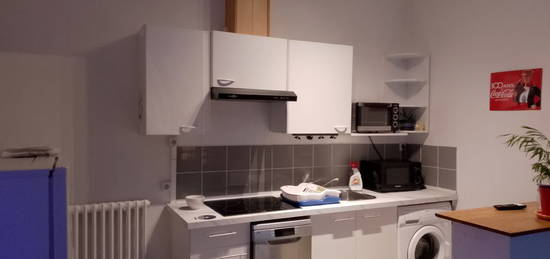 Location appartement F2 meublé