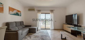 Apartamento T2 com varanda, em Portimão, Algarve