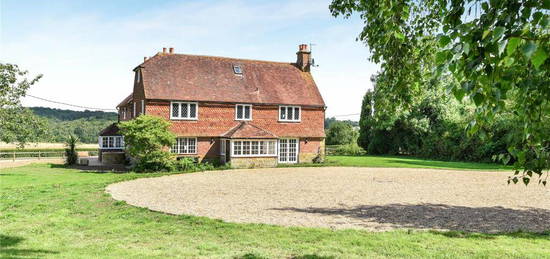 6 bedroom detached house