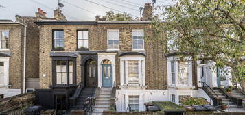 Flat for sale in Penshurst Road, London E9