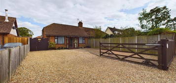 4 bedroom semi-detached bungalow for sale