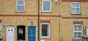 2 bedroom terraced house