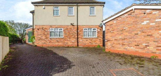 5 bedroom semi-detached house for sale