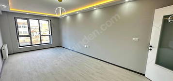 DERMAN CAD. YAKINI ZAFER MAH. 135 M² 3+1 SIFIR SATILIK DAİRE