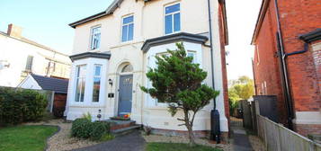 3 bedroom detached house