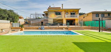 Casa o chalet independiente en venta en calle Tarragona