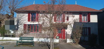 Maison individuelle 5 pièces 131m2 habitable jardin ,terrasse ,garage ,cave