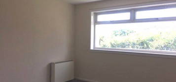 Flat to rent in Orkney Place, Kirkcaldy KY1