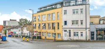 2 bed flat for sale