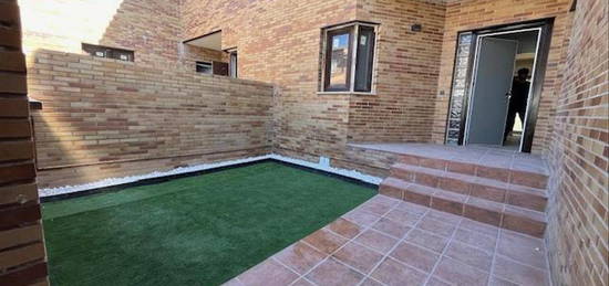 Casa adosada en venta en Maruja Torres, Parque Manuel de Vega - Carretera de Ugena