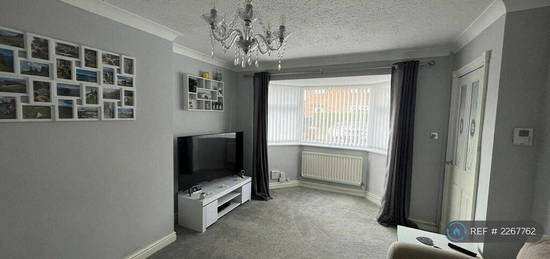 2 bedroom semi-detached house