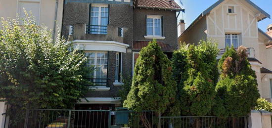 Maison individuelle de 5 pièces avec jardin ensoleillé exposé SUD