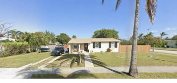 325 Macy St, West Palm Beach, FL 33405