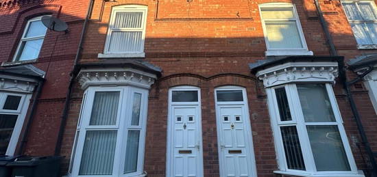 4 bedroom terraced house