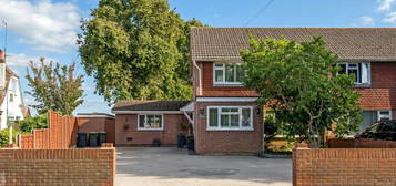 5 bedroom semi-detached house for sale