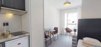 Location appartement 1 pièce 19 m²