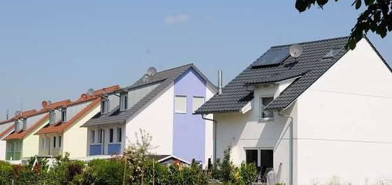 1/2 Anteil - Wohnung mit Terrasse und Garage