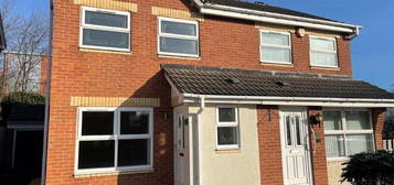 3 bedroom semi-detached house