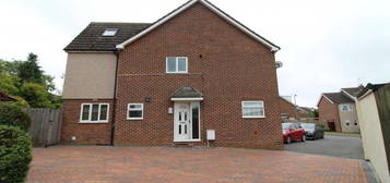 5 bedroom semi-detached house