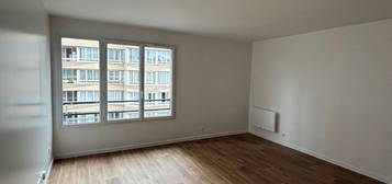 LOCATION 2 PIECES -42 m2 -PROCHE METRO  LIGNE 7