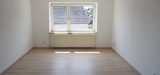 Renovierte, helle 3,5-Zimmer-Wohnung in Obermarsberg (stadtnah)