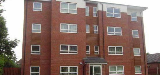 2 bedroom ground floor flat