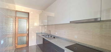 Apartamento T3 c/ Terraço, Soares dos Reis, Vila Nova de Gaia