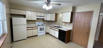 Marathon Apartments, 1120 4th St APT 5, Marathon, WI 54448