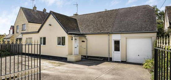 4 bed detached bungalow for sale